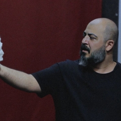 

The play Hamlet by the Namay-e Nazdik Theater Group has been selected among 42 works from various countries. These performances will take place from October 16 to 26, 2025, in the city of Ankara. Hamlet will be staged on October 22 at 8:00 p.m. in the Yılmaz Güney Hall.

The festival, held under the theme “Theater and the City,” is organized in collaboration with the Center for Art, Culture, and Migration Activities (KOSAGEM) and several municipalities of Ankara. The aim of this event is to promote theater as a means of dialogue and cultural exchange within the urban space.

The Namay-e Nazdik Group will participate in the festival with its production of Hamlet, which combines elements of traditional Iranian theater—such as Ta’zieh and Pardeh-khani—with Shakespeare’s classic text. This participation offers an exceptional opportunity to present Iranian art and culture on an international stage.